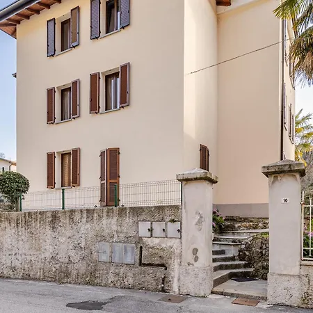 The Nest Between E Bellagio Apartment